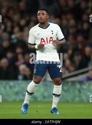 Steven Bergwijn von Tottenham Hotspur während des Premier-League-Spiels im Tottenham Hotspur Stadium, London. Stockfoto