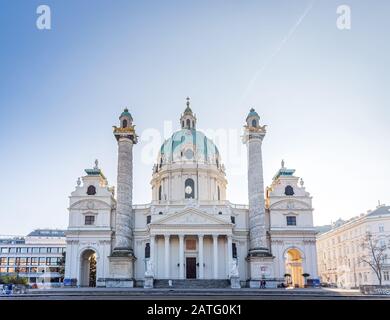 Die Karlskirche (Karlskirche) in Wien, Österreich Stockfoto