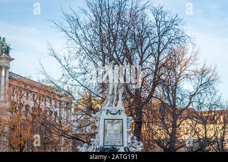 Statue von Mozart, Wien, Österreich Stockfoto