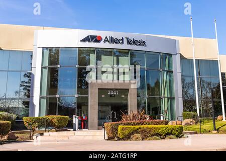 31. Januar 2020 San Jose/CA/USA - Allied Telesis North American Headquarters in Silicon Valley; Allied Telesis ist eine japanische Netzwerkinfrastruktur a Stockfoto