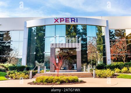 31. Januar 2020 San Jose/CA/USA - Xperi Hauptsitz im Silicon Valley; Xperi Corporation, ein amerikanisches Unternehmen, das in der Elektronikindustrie tätig ist Stockfoto