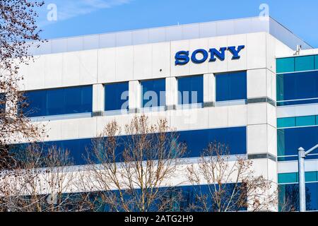 31. Januar 2020 San Jose/CA/USA - Sony Electronics Inc Büros im Silicon Valley; Sony Corporation ist ein multinationaler japanischer Konzern Stockfoto
