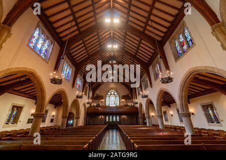 Pasadena, 16. JANUAR: Innenansicht der Allerheiligen Episcopal Church am 16. JANUAR 2020 in Pasadena, Kalifornien Stockfoto