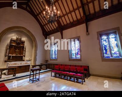 Pasadena, 16. JANUAR: Innenansicht der Allerheiligen Episcopal Church am 16. JANUAR 2020 in Pasadena, Kalifornien Stockfoto