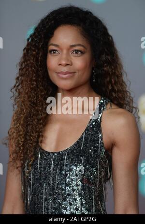 London, Großbritannien. Februar 2020. Die britische Schauspielerin Naomie Harris besucht den roten Teppich bei den British Academy Film Awards in der Royal Albert Hall in London am 2. Februar 2020. Foto von Rune Hellestad/UPI Credit: UPI/Alamy Live News Stockfoto