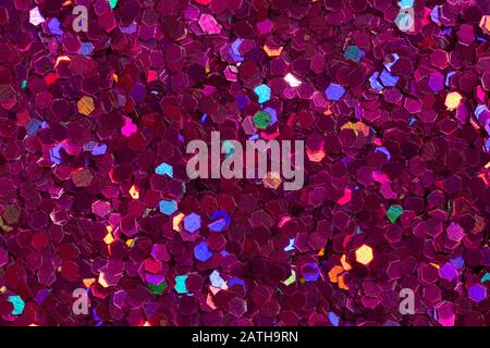 Satter violetter Hintergrund mit lebhaftem Konfetti. Hochwertige Textur. Stockfoto