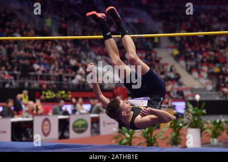 Trinec, Tschechien. Februar 2020. Der Tscheche Marek Bahnik tritt beim Hallen-Sporttreffen der Beskydy's Bar im Hochsprung am 2. Februar 2019 in Trinec in Tschechien an. Kredit: Jaroslav Ozana/CTK Photo/Alamy Live News Stockfoto