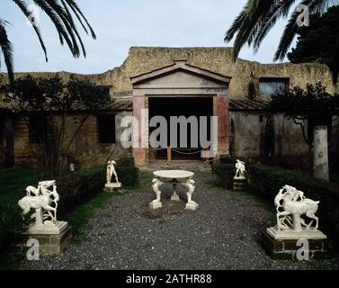 Italien, Herculaneum. Haus des Deers (Casa dei Cervi). Patrizierhaus im 1. Jahrhundert nach Christus erbaut. La Campania. Stockfoto