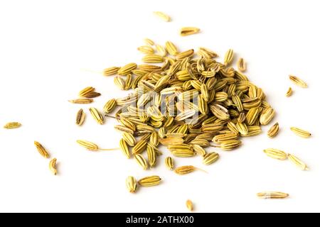 Fenchelsamen isoliert auf weißem Hintergrund Stockfoto