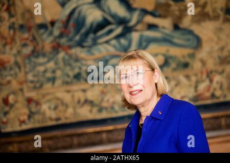 Essen, Deutschland. Februar 2020. Ursula Gather, Vorsitzende des Kuratoriums der Alfried-Stiftung von Bohlen und Halbach, in der Villa Hügel untergebracht. Credit: Rolf Vennenbernd / dpa / Alamy Live News Stockfoto