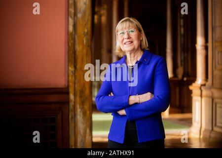 Essen, Deutschland. Februar 2020. Ursula Gather, Vorsitzende des Kuratoriums der Alfried-Stiftung von Bohlen und Halbach, in der Villa Hügel untergebracht. Credit: Rolf Vennenbernd / dpa / Alamy Live News Stockfoto