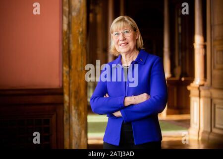 Essen, Deutschland. Februar 2020. Ursula Gather, Vorsitzende des Kuratoriums der Alfried-Stiftung von Bohlen und Halbach, in der Villa Hügel untergebracht. Credit: Rolf Vennenbernd / dpa / Alamy Live News Stockfoto