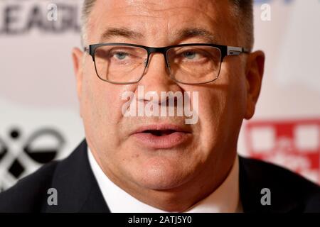 New England Cheftrainer Shaun Wane während der Pressekonferenz im University of Bolton Stadium. Stockfoto