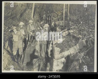 Britische offizielle Fotografien aus Italien Beschreibung: In den Schützengräben. Anmerkung: Bilder aus Italien. In den Schützengräben. Datum: {1914-1918} Ort: Italien Schlüsselwörter: Weltkrieg, Fronten, Schützengräben, Soldaten Stockfoto