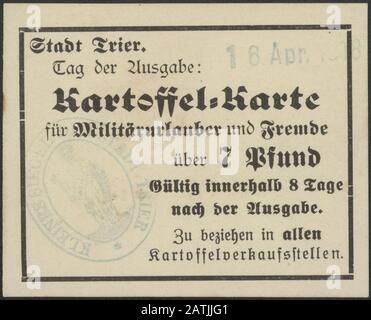 Beschreibung: Ursprünglicher Kartenvertrieb Stadt Trier Kartoffel-Karte für Milliardärurlauber Fremde und über 7 Pfund vom 16. April 1918 Auslieferungskarte für Kartoffeln für beurlaubte Soldaten. Datum: 16.April 1918 Standort: Deutschland, Trier Schlüsselwörter: Vertrieb Erster Weltkrieg, Lebensmittel Stockfoto