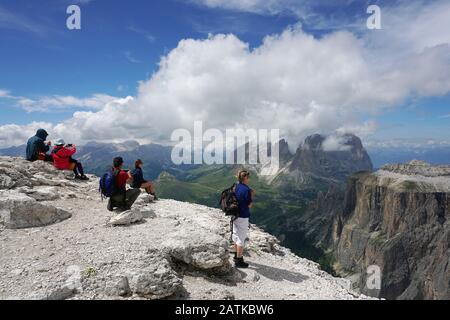 Blick rund um den Pordoi Pass Italien Stockfoto