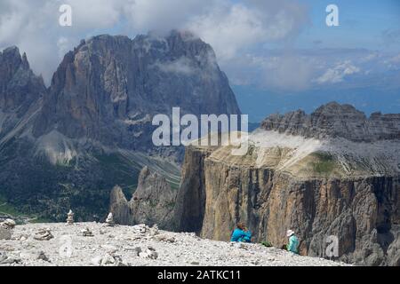 Blick rund um den Pordoi Pass Italien Stockfoto