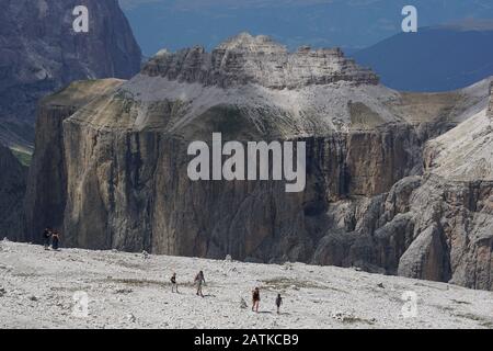 Blick rund um den Pordoi Pass Italien Stockfoto