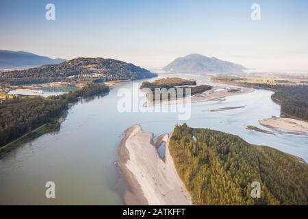 Luftaufnahme des Fraser River in der Nähe von Chilliwack, British Columbia. Stockfoto