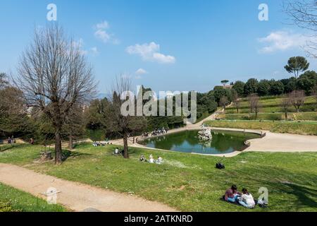 Florenz, ITALIEN - 26. MÄRZ 2016: Horizontales Bild der Stadtgärten der Boboli-Gärten in Florenz, Italien Stockfoto