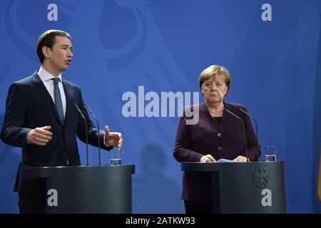 Angela Merkel und Sebastian kurz bei einem Treffen im Bundeskantleramt. Berlin, 03.02.2020 Stockfoto