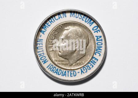 Neutron bestrahlte Dime Stockfoto