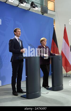 Angela Merkel und Sebastian kurz bei einem Treffen im Bundeskantleramt. Berlin, 03.02.2020 Stockfoto