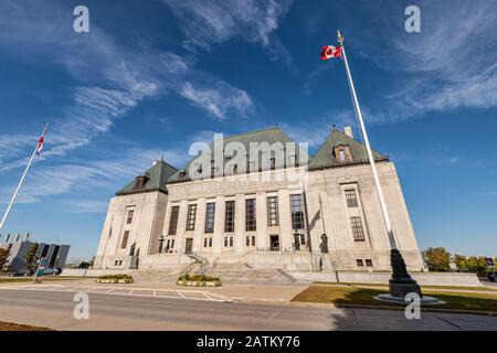 Ottawa, CA - 9. Oktober 2019: Der oberste Gerichtshof von Kanada in Ottawa. Stockfoto