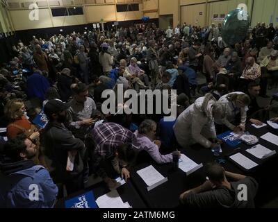 Fairfield, Iowa, USA. Februar 2020. Fairfield Iowa Bewohner caucus am 3. Februar Credit: Sue Dorfman/ZUMA Wire/Alamy Live News Stockfoto