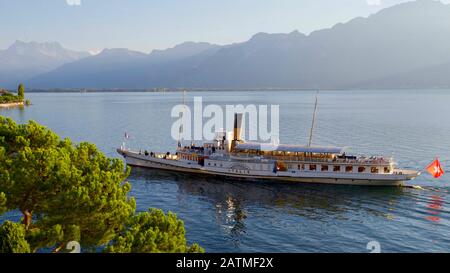 Dampfer "Italie", Genfersee, Montreux, Kanton Waadt, Schweiz. Stockfoto