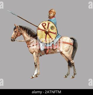 Der alte, byzantinische Reiter. Uralter Krieger zu Pferd. Chi Rho auf dem Schild des Ritters. Buchillustration. Stockfoto