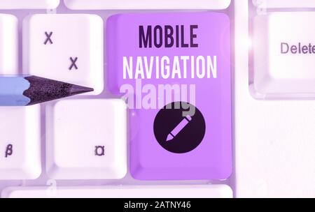 Text Zeichen zeigen die mobile Navigation. Business Foto Text, grafische Benutzeroberfläche, die verwendet wird, um das Fahrzeug Unterstützung des Fahrers Stockfoto