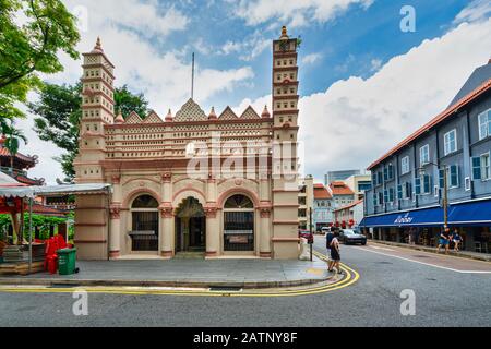 Singapur. Januar 2020. Die Nagore Durgha (oder Nagore Dargah) ist ein Schrein in Singapur, der von Muslimen aus Südindien zwischen den Jahren von 183oder 1830 erbaut wurde. Stockfoto