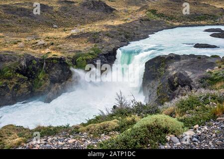Salto Grande Wasserfall, Torres del Paine Nationalpark, Patagonien, Chile Stockfoto