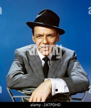 FRANK SINATRA (1915-1998) Werbefoto der amerikanischen Sänger und Schauspieler über 1958 Stockfoto