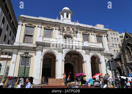 Iziko Old Town House Museum, mit Hausbesetzenden Flüchtlingen, Greenmarket Square, CBD, Kapstadt, Table Bay, Western Cape Province, Südafrika, Afrika Stockfoto