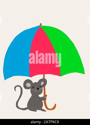 Naive Illustration, Kinderzeichnung, EINE Maus, die unter einem bunten Regenschirm sitzt, Deutschland Stockfoto