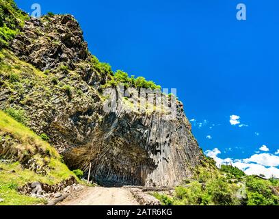 Basalt-Säulen-Formationen in der Garni-Schlucht, Armenien Stockfoto