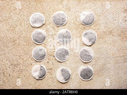 Teebeutel Nahrung Knollenblütenstürfel Form Stockfoto