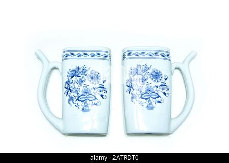 Die traditionelle Kanne zum Trinken des Mineralwassers in Heilbäder. Stockfoto