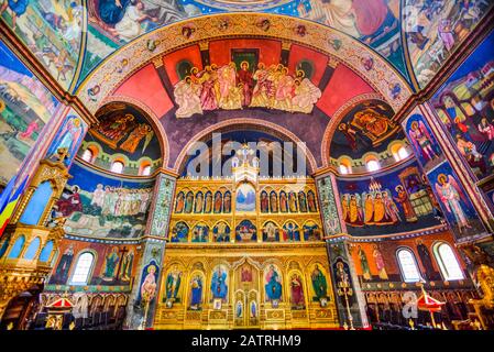 Fresken, Holy Trinity Cathedral, gegründet 1902; Sibiu, Siebenbürgen Region, Rumänien Stockfoto