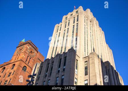 Bürogebäude im Alten Montreal Stockfoto