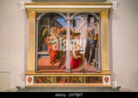 Gemälde "Annunciazione" von Filippo Lippi im Sankt-Lorenz-Basilika in Florenz, Toskana, Italien. Stockfoto