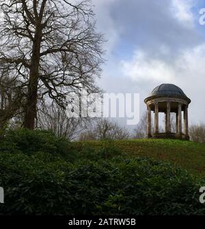 Rotunde in der Landschaft Stockfoto