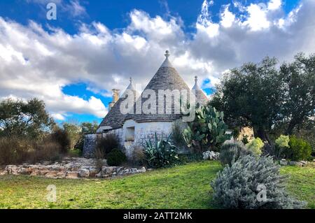 Perfektes Beispiel für Trullo House, traditionelles Gebäude von Apulien, Alberobello und Locorotondo Zone Stockfoto