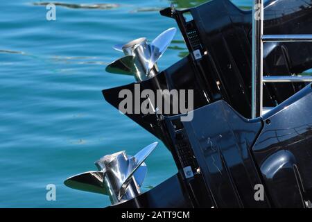 Motorboot Außenbordmotoren Und Propeller Stockfoto