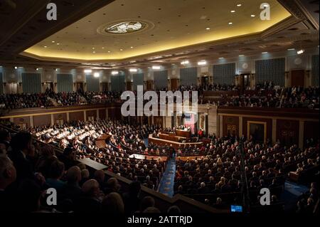 Washington DC, USA. Februar 2020. Präsident Donald Trump gibt vor einer Sitzung im Kongress im US-Kapitol in Washington, DC, Dienstag, 4. Februar 2020 seine Rede zum US-Bundesstaat der Union ab. (Foto von Rod Lamkey Jr./SIPA USA) Credit: SIPA USA/Alamy Live News Stockfoto