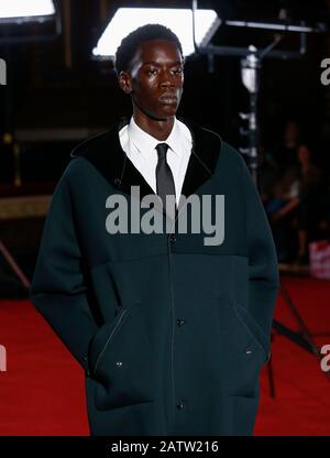 New York, NY - 04. Februar 2020: Ein Modell läuft während der New York Fashion Week auf der Modenschau "N.Hoolywood Fall Winter 2020" die Landebahn Stockfoto