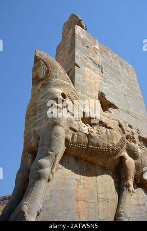 Teilweise Blick auf das Tor Aller Nationen, den Eingang zu Persepolis. Stockfoto