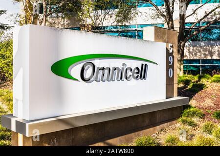 Feb. 2020 Mountain View / CA / USA - Omnicell HQ im Silicon Valley; Omnicell Inc bietet Systeme und Softwarelösungen für Patientensicherheit und -Betrieb Stockfoto